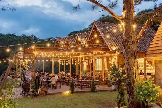 Thông Reo BBQ Garden tại Măng Đen