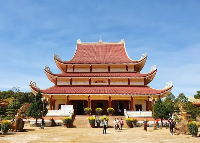 Chùa Khánh Lâm trong lịch trình Măng Đen 1 ngày